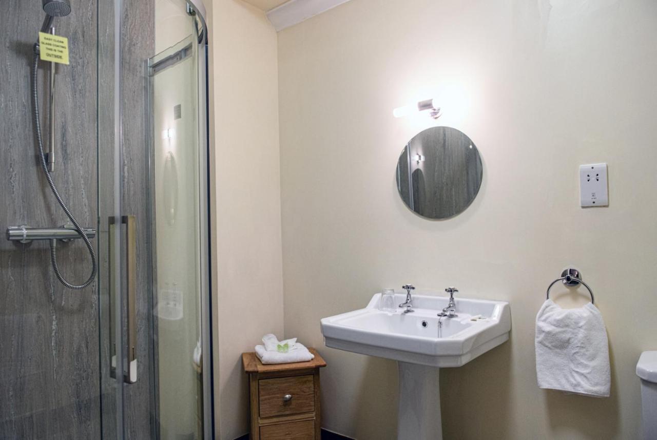 The Bridge Helmsdale Hotel Bagian luar foto